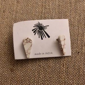 Noonday earrings NWT